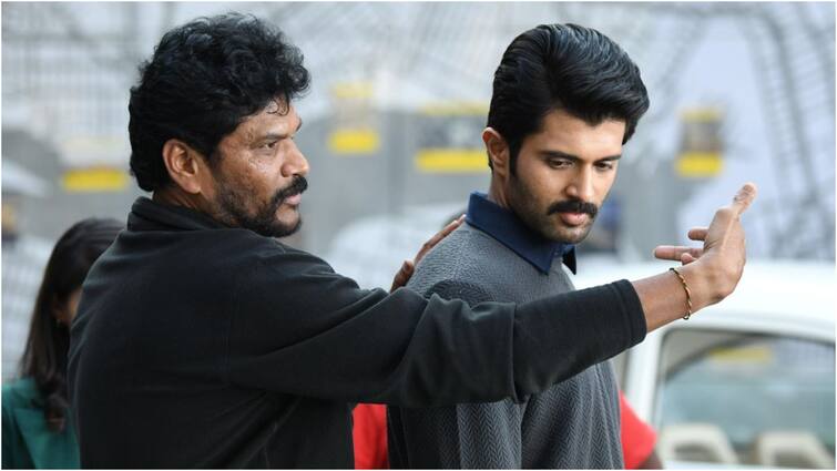 Family Star script exhibits influences from Gang Leader Tholi Prema Jalsa decoding Vijay Devarakonda movie Family Star: ఆ హిట్ సినిమాలు మిక్సీలో వేస్తే వచ్చిన కిచిడీ 'ఫ్యామిలీ స్టార్' - రామ రామ... ఏంటిది పరశురామా?