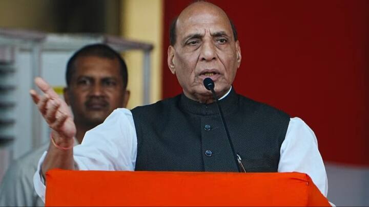Pakistan Foreign Ministry responds to Defence Minister Rajnath Singh remarks on terrorism தேர்தல் நேரம்! பயங்கரவாதிகளுக்கு எதிராக கொந்தளித்த ராஜ்நாத் சிங் -  எதிர்வினையாற்றிய பாகிஸ்தான்!