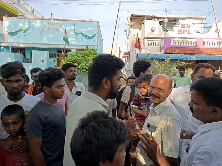 Lok Sabha Election: ஓட்டு கேட்ட ஜோதிமணியிடம் கேள்வி கேட்ட இளைஞர் - வேடச்சந்தூரில் நடந்தது என்ன?