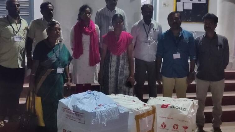 15 crore rupees worth gold jewellry seized by election officials in kirushnagiri பெட்டி பெட்டியாக சிக்கிய தங்க நகைகள்; மதிப்பு ரூ.15 கோடி: பறக்கும்படை அதிரடி! நடந்தது என்ன?