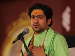 Dhirendra Shastri News: मौला अली को लेकर ही नहीं, पहले भी विवादों में आने पर माफी मांग चुके हैं धीरेंद्र शास्त्री