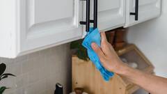 Kitchen Hacks :கிச்சனிலேயே ரொம்ப நேரம் செலவிட வேணாம்.. இதோ டிப்ஸ்..