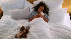 Sleeping: ਜੇਕਰ ਤੁਹਾਡੇ ਬੱਚੇ ਨੂੰ ਸੌਣ 'ਚ ਹੋ ਰਹੀ ਪਰੇਸ਼ਾਨੀ, ਹੋ ਸਕਦੇ ਆਹ ਕਾਰਨ