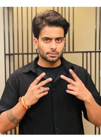 ਮਨਕੀਰਤ ਔਲਖ ਨੇ ਗਾਲ੍ਹਾਂ ਕੱਢਣ ਵਾਲਿਆਂ ਨੂੰ ਇੰਝ ਸਿਖਾਇਆ ਸਬਕ