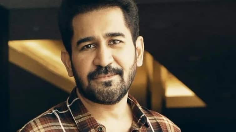 Romeo actor vijay antony says he still has 6 plates in his face because of the accident Vijay Antony: முகத்தில் இன்னும் பிளேட் இருக்கு.. உச்சரிப்பு  சிரமம்.. விபத்தில் இருந்து மீண்டது பற்றி விஜய் ஆண்டனி!