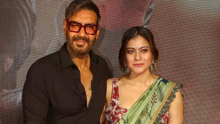 সাদা টিশার্ট পরেছিলেন যুগ, সঙ্গে ছাই রঙের প্যান্ট। মুখে হাসি মাখিয়ে তিনি পোজ় দেন মা ও দিদার সঙ্গে। কলকাতায় আসেননি স্বামী অজয় দেবগণ (Ajay Devgan)। স্বামীর জন্মদিনেও থাকতে পারেননি তিনি। কলকাতা থেকেই শুভেচ্ছা জানিয়েছিলেন স্বামীকে।