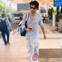 Sara Ali Khan Pics: मां अमृता और भाई इब्राहिम के साथ वेकेशन पर निकलीं सारा अली खान, क्रॉप टॉप और शॉर्ट्स में एक्ट्रेस का दिखा कूल लुक