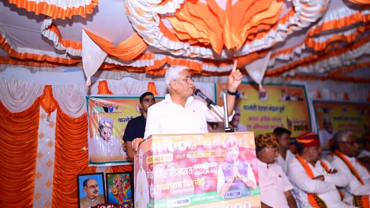 Gajendra Singh Shekhawat BJP Candidate campaign in Jodhpur for Lok Sabha Election 2024  AN जोधपुर में चुनावी रैली में छलका गजेंद्र सिंह शेखावत का दर्ज, कहा-'मेरे अपने ही मुंह पर कालिख पोतने...'