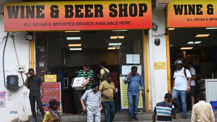 noida greater noida liquor shops will close till 26th april 2024 in second phase voting of lok sabha Noida में आज शाम से शुक्रवार तक नहीं मिलेगी शराब, नियम नहीं मानने पर होगी जेल, अधिकारियों ने चेताया