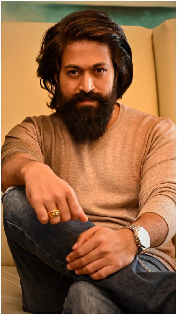 जानिए कितने करोड़ की संपत्ति के मालिक हैं यश