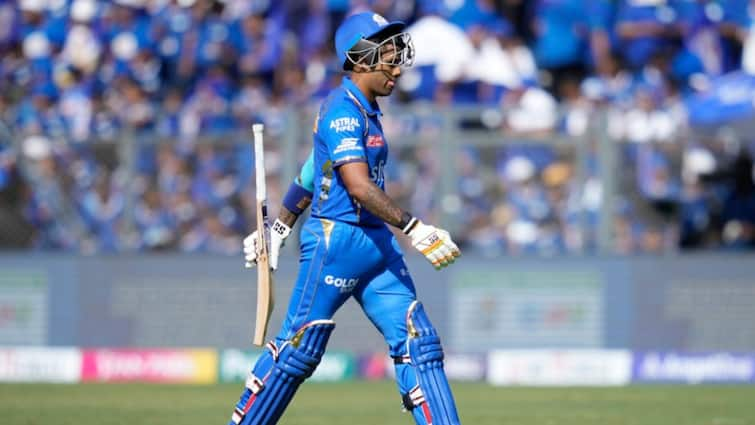 MI vs DC IPL 2024 Suryakumar yadav disappointed out for two balls  no runs IPL 2024: నిరాశపరిచిన సూర్య భాయ్‌, రెండో బంతికే అవుట్‌- ఆపరేషన్ అనంతరం తొలి మ్యాచ్‌