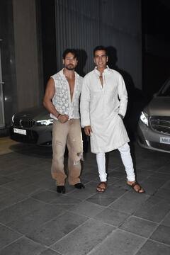 Ali Abbas Iftaar Bash: अली अब्बास की इफ्तार पार्टी में एकसाथ पहुंचे ‘बड़े मियां छोटे मियां’, व्हाइट शरारा सूट में स्पॉट हुईं मानुषी छिल्लर