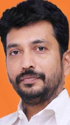 Breaking: लोकसभा उम्मीदवार अमोल कीर्तिकर ED कार्यालय पहुंचे | ABP Shorts