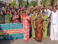 தேர்தலை புறக்கணிப்போம்.. கரூரில் 300 வீடுகளில் கருப்புக்கொடி கட்டி போராட்டம்