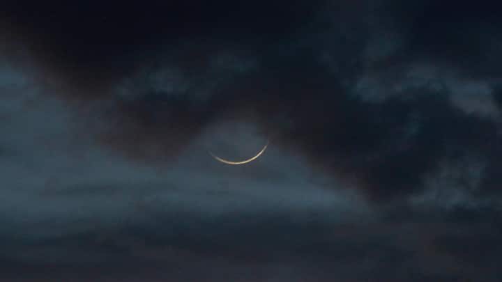 Eid-ul-Fitr Moon Sighting 2024 moon not sighted in Saudi Arab know eid date in india and saudi arab Eid Moon Sighting 2024: सऊदी अरब में नहीं दिखा चांद, जानें भारत में कब हो सकती है ईद