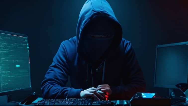 boAt users personal information leaked major data breach 75 lakh users hacker dark web boAt के 75 लाख यूजर्स पर मंडराया खतरा! डार्क वेब पर पर्सनल डेटा लीक की रिपोर्ट