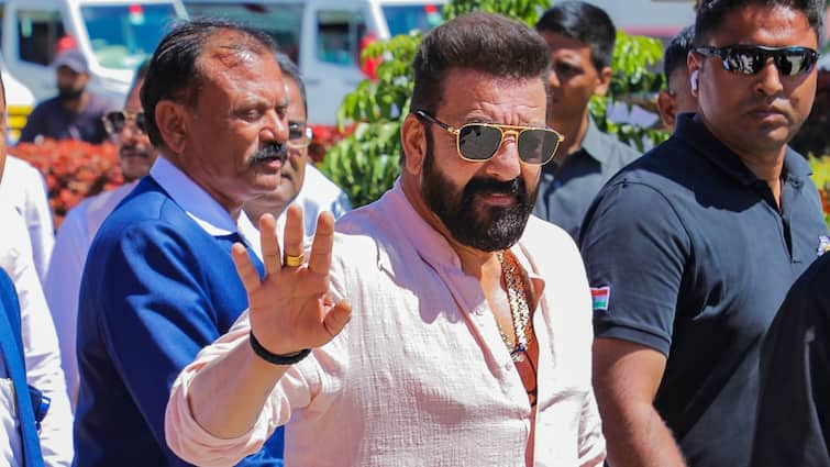 Sanjay Dutt Net Worth Lok Sabha Election 2024 Haryana karnal seat Congress party Sanjay Dutt Net Worth: पिता रहे मंत्री, बहन सांसद, 300 करोड़ की संपत्ति वाले संजय दत्त का राजनीति से पुराना नाता