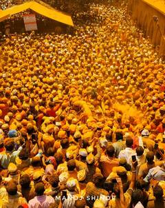 Somvati Amavasya 2024 :'देवा तुझी सोन्याची जेजुरी', तळी, भंडाऱ्याची उधळण, अलोट गर्दी; जेजुरीत सोमवती यात्रेचा उत्साह!