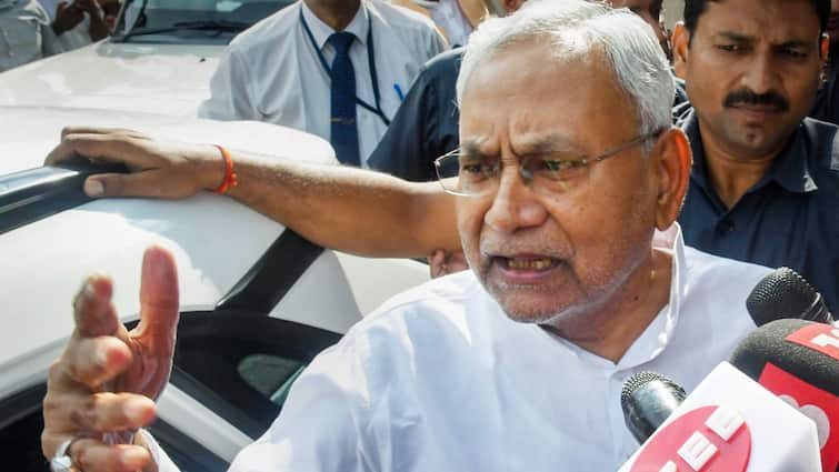 Bihar CM Nitish Kumar Party Made Big Statement Regarding NEET Paper Leak Case Raised Questions ANN NEET Paper Leak: CM नीतीश कुमार की पार्टी का नीट पेपर लीक मामले में आया बड़ा बयान, उठाए ये सवाल