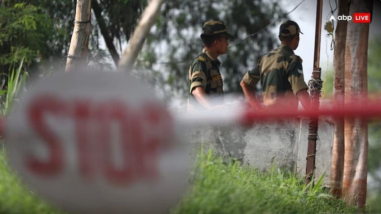 जम्मू-कश्मीर में आतंकियों ने फिर बाहरी को बनाया निशाना, हमले में कैब ड्राइवर जख्मी
