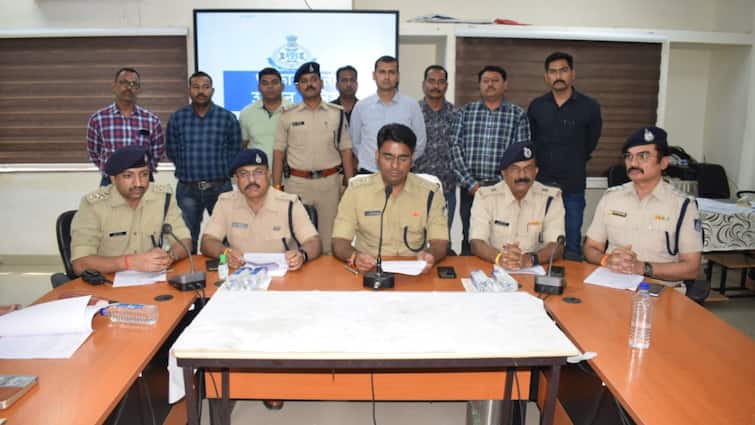 ujjain brown sugar supplying smack drugs gang busted four smugglers arrested ann ड्रग्स की सप्लाई करने वाले गिरोह का पर्दाफाश, 40 लाख के ब्राउन शुगर के साथ चार तस्कर गिरफ्तार