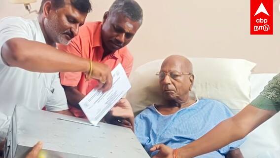 Arcot Veerasamy : தொடங்கியது தபால் வாக்குப்பதிவு! வாக்களித்தார் ஆற்காடு வீராசாமி! மக்களவை தேர்தல்