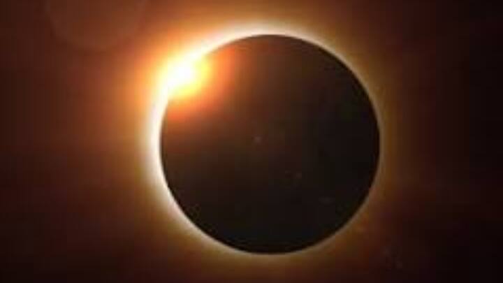 Surya Grahan 2024 Total Solar Eclipse Timing Where To Watch Online Know Everything Surya Grahan 2024: साल का पहला सूर्य ग्रहण आज, कब और कहां दिखेगा, कैसे घर बैठे देखें नजारा, जानिए हर सवाल का जवाब