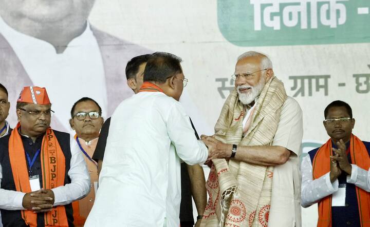 PM Narendra Modi criticised the Congress for past scams and claimed that his government had ended the culture of corruption by directly transferring Rs 34 lakh crore into the bank accounts of beneficiaries. (Image Source: PTI)