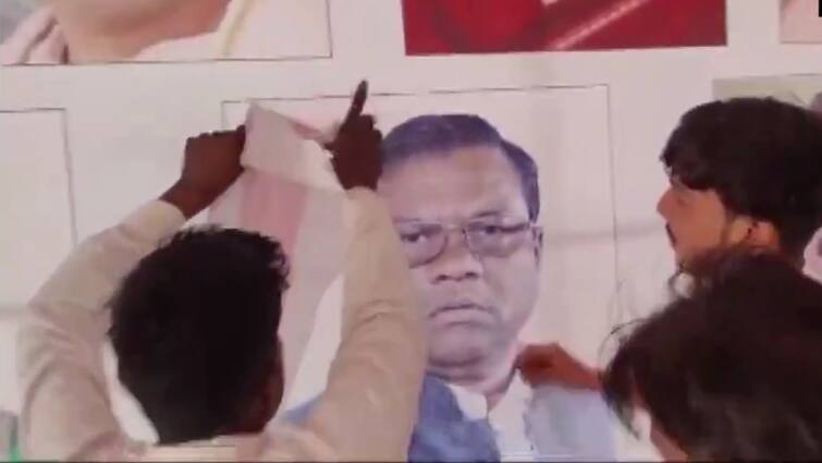 Congress Flex Board Comes With Wrong Photo With BJP Leader Photo On Stage In Madhya Pradesh BJP Leader's Photo Features On Stage Ahead Of Rahul Gandhi's MP Rally In Latest Poll Gaffe: Watch