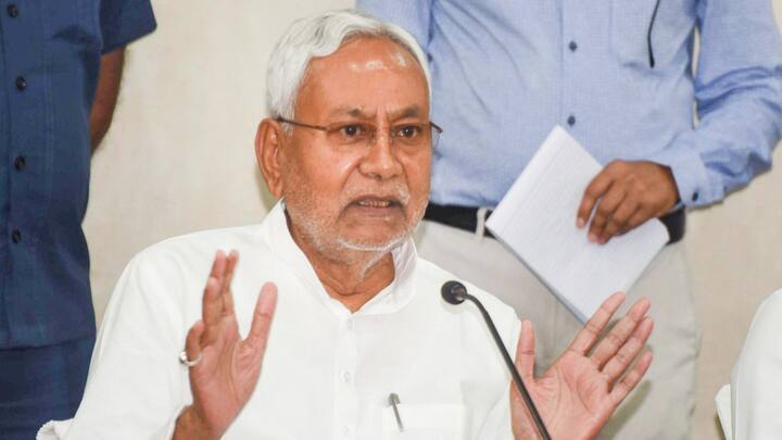 CM Nitish Kumar announced holiday for teachers of Bihar during Eid and Ram Navami 2024 Bihar Teacher Holiday: केके पाठक के शिक्षकों को CM नीतीश ने दी राहत, ईद और रामनवमी की छुट्टी पर संशय हुआ साफ