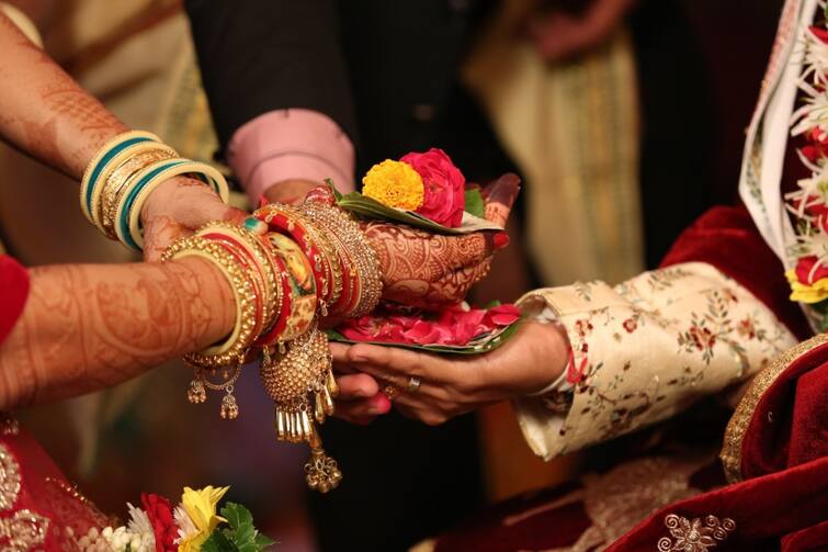 Allahabad High Court decision on Kanyadaan Hindu marriage: ਹਾਈਕੋਰਟ ਦਾ ਹਿੰਦੂ ਵਿਆਹ ਨੂੰ ਲੈ ਕੇ ਵੱਡਾ ਫੈਸਲਾ, ਆਖਿਰ ਕੰਨਿਆਦਾਨ ਨੂੰ ਕਿਉਂ ਕਿਹਾ ਗ਼ੈਰ ਜ਼ਰੂਰੀ ਰਸਮ