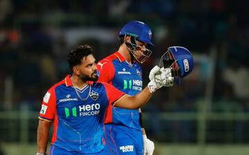 IPL માં ઋષભ પંતની મુશ્કેલીઓ વધી, આખી સિઝનમાંથી બહાર થઇ શકે છે ટીમનો આ મેચ વિનર