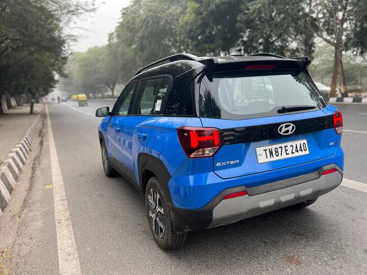 हुंडई की इस एसयूवी के कॉम्पैक्ट साइज की वजह से इसे हर जगह ले जाया जा सकता है, क्योंकि इस गाड़ी की पार्किंग में ड्राइवर को किसी दिक्कत का सामना नहीं करना पड़ेगा.