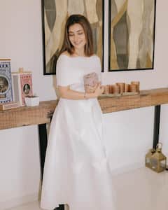 Nisha Aggarwal : వైట్ గౌన్​లో డిస్నీ ప్రిన్సెస్​ని తలపిస్తున్న నిషా అగర్వాల్.. ఫోటోల్లో క్యూట్​గా ఉంది