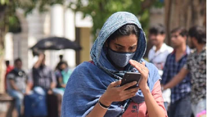 আবহাওয়া দফতরের পূর্বাভাস, বৃষ্টির স্বস্তি দীর্ঘস্থায়ী হবে না।  উত্তুঙ্গ তাপনাত্রায় নাভিশ্বাস উঠতে পারে বৃষ্টির রেশ কাটলে।