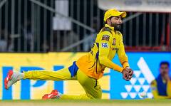 Ravindra Jadeja: এক-দুটি নয়, একেবারে রেকর্ডের হ্যাটট্রিক! আইপিএলে বিরল কীর্তি স্যর জাডেজার