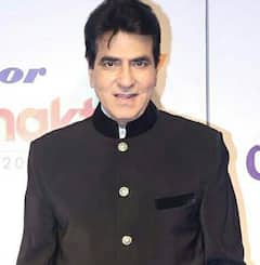 जॉबलेस होकर भी 300 करोड़ की कमाई करता है ये एक्टर, शराब-सिगरेट को नहीं लगाते हाथ, पहचाना क्या?