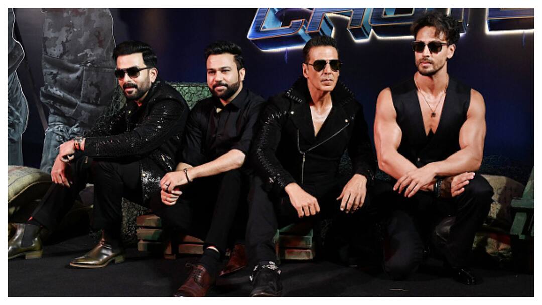 Bade Miyan Chote Miyan Director Ali Abbas Zafar On Akshay Kumar's Box Office Setbacks: 'The Trick Is To Give Best Version Of Him' Bade Miyan Chote Miyan Director Ali Abbas Zafar On Akshay Kumars Box Office Setbacks, Tiger Shroff Bade Miyan Chote Miyan Director Ali Abbas Zafar On Akshay Kumar's Box Office Setbacks: 'The Trick Is To Give Best Version Of Him'