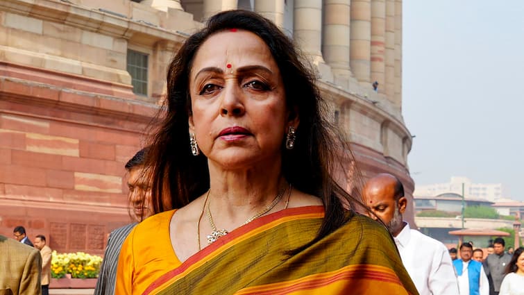 Hema malini controversy kanwar yatra food stall nameplate 'મુસ્લિમ સૌથી વધુ...', કાંવડ વિવાદ પર હેમા માલિનીએ આ શું કહી દીધું?