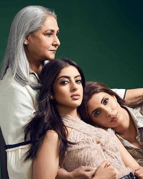 अमिताभ बच्चन यांना पहिल्यांदा पाहिल्यानंतर जया बच्चन यांचे मन हरले होते.