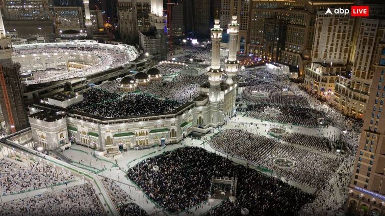 eid 2024 Masjid Al Haram in Mecca Man jumps from upper floor Man attempts suicide at Makkah:मक्का में 'मस्जिद-ए-हराम' की ऊपरी मंजिल से शख्स ने लगाई छलांग