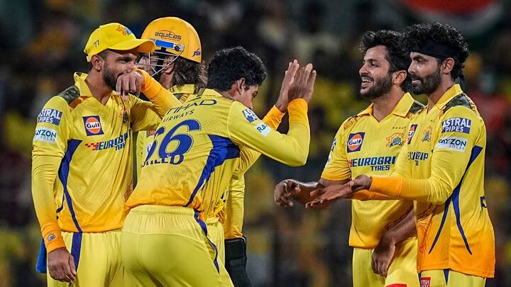 CSK vs KKR : இன்றைய ஐ.பி.எல் போட்டியில் சென்னை சூப்பர் கிங்ஸ் மற்றும் கொல்கத்தா நைட் ரைடர்ஸ் அணிகள் மோதின.