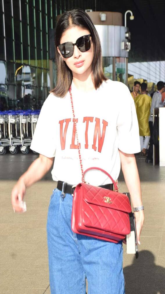 Mouni Roy Aces Casual Airport Look In Style