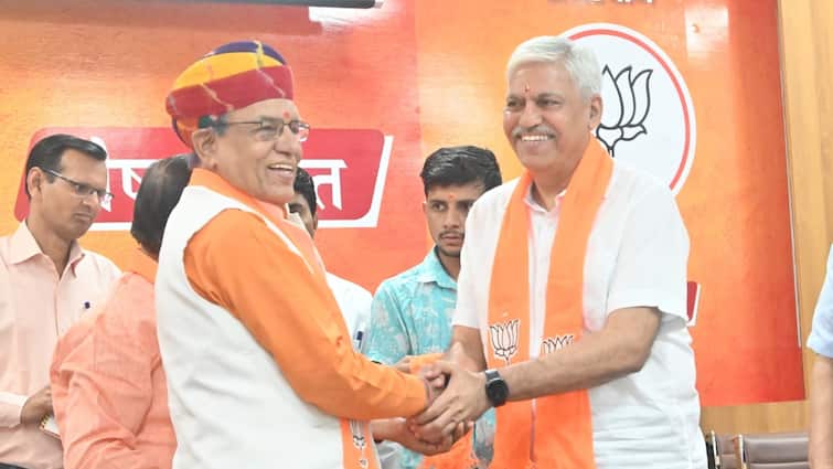 BL Soni former ACB Director General Rajasthan Joins BJP Rajasthan Politics: राजस्थान के पूर्व पुलिस महानिदेशक बीजेपी में शामिल, अशोक गहलोत पर साधा निशाना
