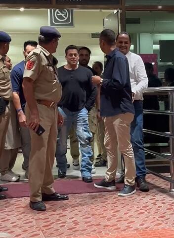 एयरपोर्ट पर सलमान खान हाईसिक्योरिटी के बीच एकदम टशन में चलते हुए नजर आए. एक्टर का अंदाज फैंस खूब पसंद कर रहे हैं.