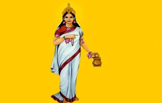 નવરાત્રિના બીજા દિવસે સવારે સ્નાન અને ધ્યાન કર્યા પછી મંદિરની સફાઈ કરો. આ પછી, મંદિરમાં એક કપડામાં માં બ્રહ્મચારિણીની મૂર્તિ અથવા પ્રતિમા સ્થાપિત કરો. આ પછી માતા બ્રહ્મચારિણીને પંચામૃતથી સ્નાન કરાવો. સફેદ રંગ દેવી માતાનો પ્રિય માનવામાં આવે છે, તેથી પૂજા દરમિયાન તેમને સફેદ ફૂલ અને વસ્ત્રો ચઢાવો.