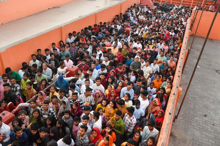 Devotees wait in queues to offer prayers at a Kali Mata temple on the first day of the 'Chaitra Navratri' festival, in Moradabad. (Image Source: PTI)