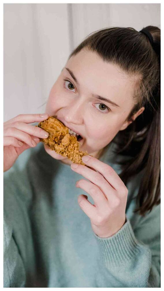 ఇవి తింటే త్వరగా ముసలోళ్ళు అయిపోతారు జాగ్రత్త!