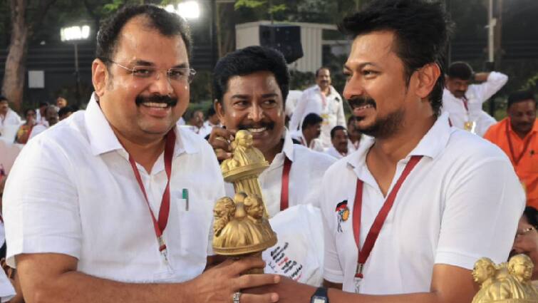 Udhayanidhi Stalin: பெண் குரலில் மிமிக்ரி.. உதயநிதியால் மனைவியிடம் சிக்கிய எம்.எம்.அப்துல்லா எம்.பி., dmk Rajya Sabha mp mm Abdulla talks about udhayanidhi stalin's mimicry talent Udhayanidhi Stalin: பெண் குரலில் மிமிக்ரி.. உதயநிதியால் மனைவியிடம் சிக்கிய எம்.எம்.அப்துல்லா எம்.பி.,