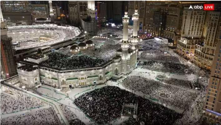 eid 2024 masjid al haram in mecca man jumps from upper floor Man attempts suicide at Makkah: ਮੱਕਾ 'ਚ 'ਮਸਜਿਦ-ਏ-ਹਰਮ' ਦੀ ਉਪਰਲੀ ਮੰਜ਼ਿਲ ਤੋਂ ਵਿਅਕਤੀ ਨੇ ਮਾਰੀ ਛਾਲ